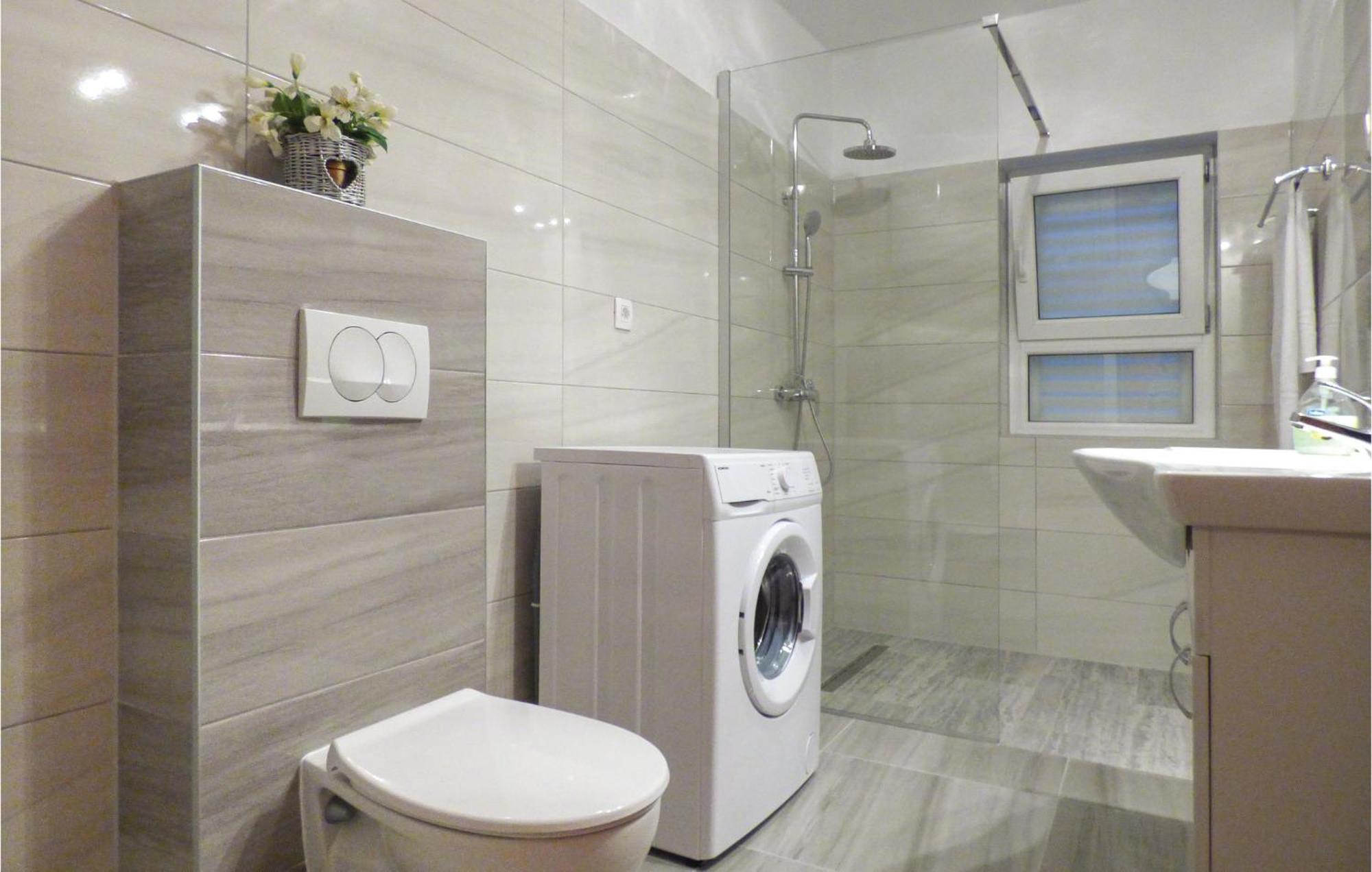 Beautiful Apartment In Omis With Wifi Kültér fotó